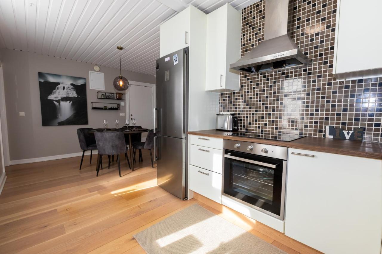 Lovely 2-Bedroom Apartment In Akureyri Dış mekan fotoğraf