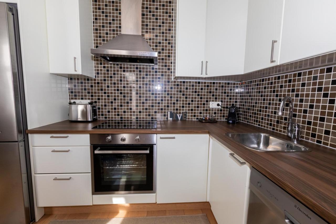 Lovely 2-Bedroom Apartment In Akureyri Dış mekan fotoğraf